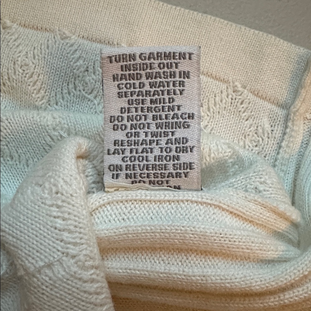 Dressbarn Ivory Knit Cardigan Size Medium. - Picture 12 of 13
